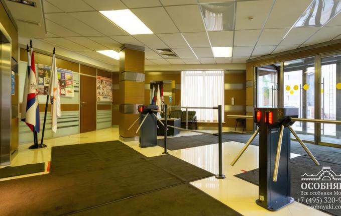 в 1-м Красносельском переулке, 11, площадь 4490 м