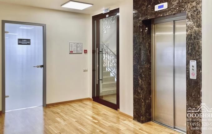 на Воронцовской улице, 8с7, площадь 1394 м