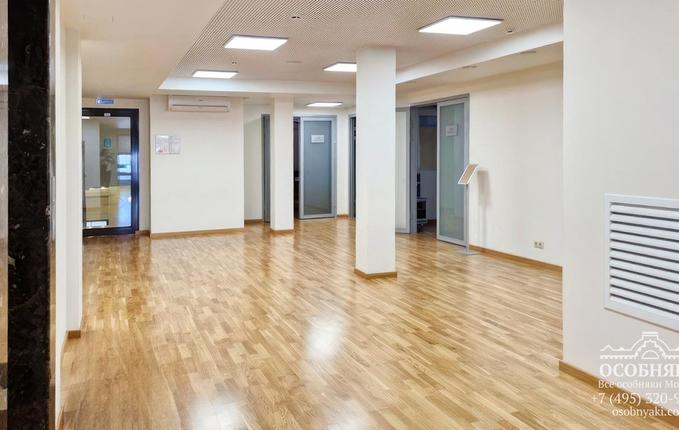 на Воронцовской улице, 8с7, площадь 1394 м