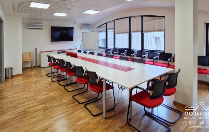 на Воронцовской улице, 8с7, площадь 1394 м