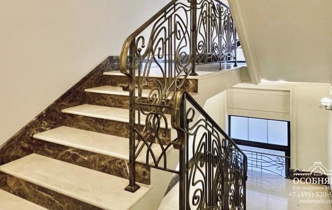 на Воронцовской улице, 8с7, площадь 1394 м