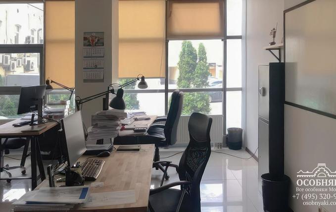 на улице Остоженка, 10, площадь 4907 м