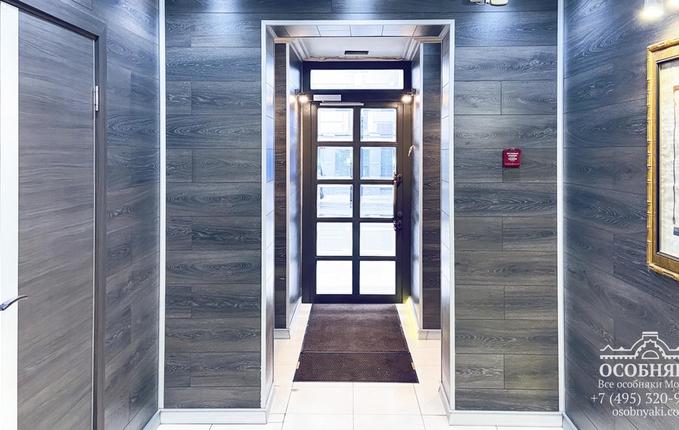 на улице Остоженка, 10, площадь 4907 м