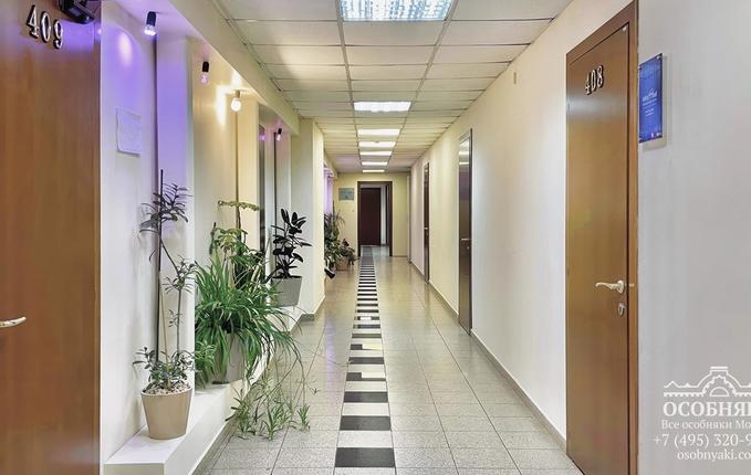 на улице Остоженка, 10, площадь 4907 м