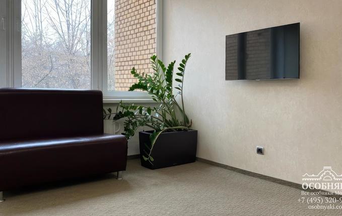 на Скаковой улице, 9, площадь 7889 м