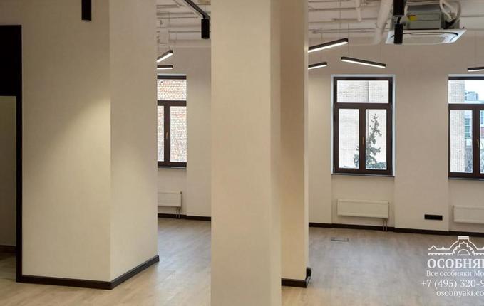 на 2-й Брестской, 19/18, площадь 6330 м