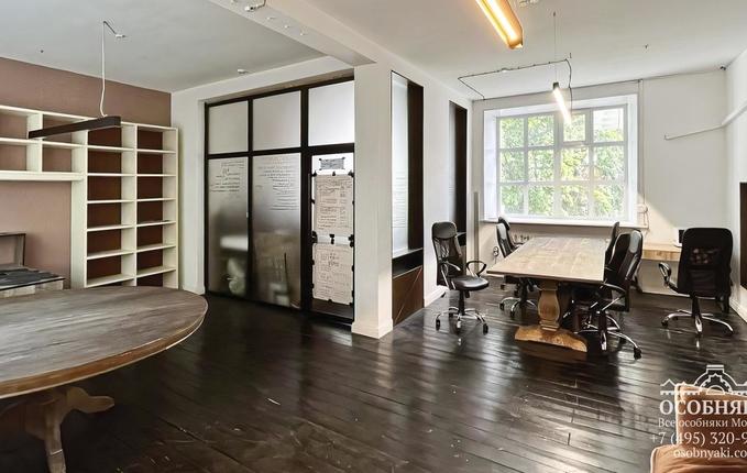 на Большой Бронной улице, 10, площадь 400 м