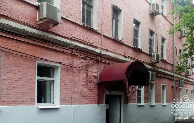 в Воронцовском переулке, 5/7, площадь 1082 м