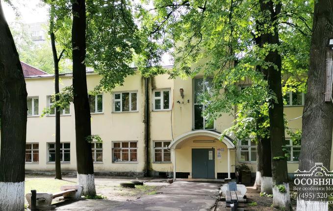 на улице Толбухина, 13с6, площадь 1179 м