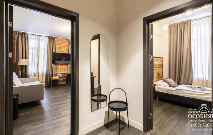 на улице Девятая Рота, 16, площадь 1172 м