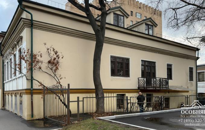 на улице Достоевского, 19, площадь 850 м