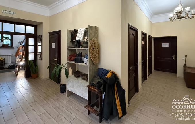 на улице Достоевского, 19, площадь 850 м