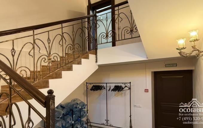 на улице Достоевского, 19, площадь 850 м