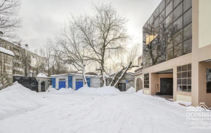 на Часовой, 16, площадь 2195 м