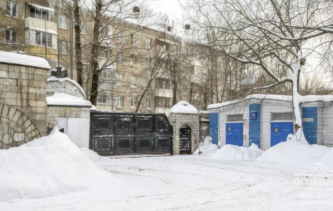 на Часовой, 16, площадь 2195 м