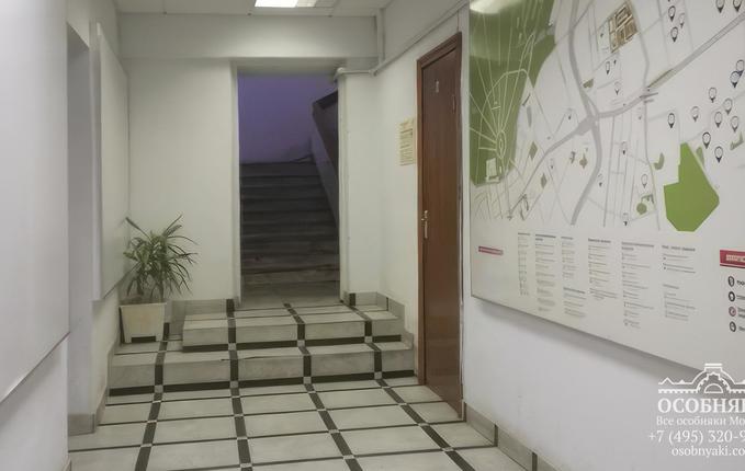 на Краснобогатырской, 90, площадь 1090 м