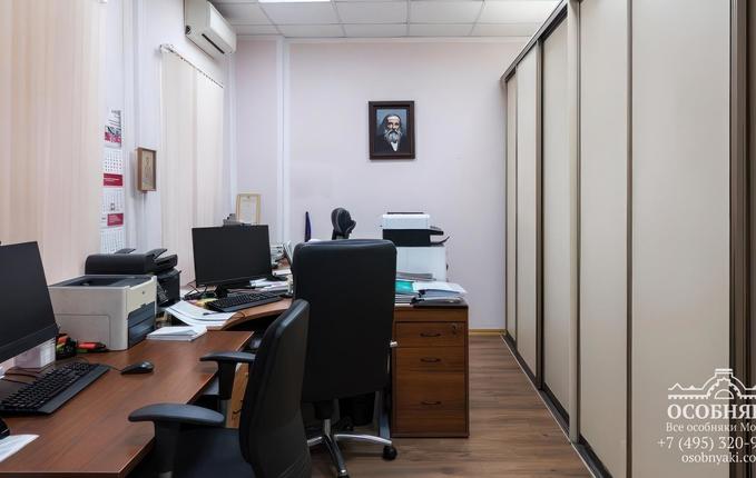 на Верхней Радищевской, 6, площадь 599 м