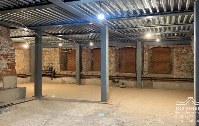 на Рождественке, 23, площадь 706 м