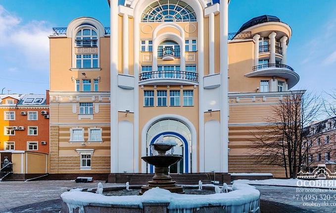 в Малом Головином переулке, 3с1, площадь 6314 м