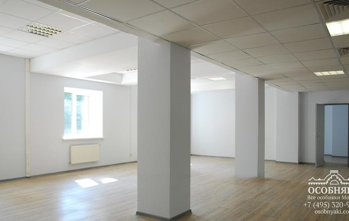 на улице Короленко, 3А, площадь 3312 м