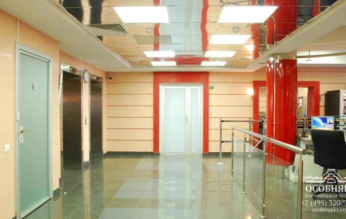 на улице Короленко, 3А, площадь 3312 м