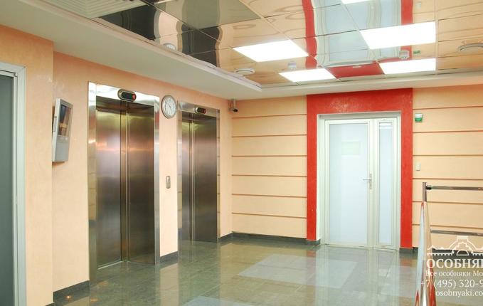 на улице Короленко, 3А, площадь 3312 м