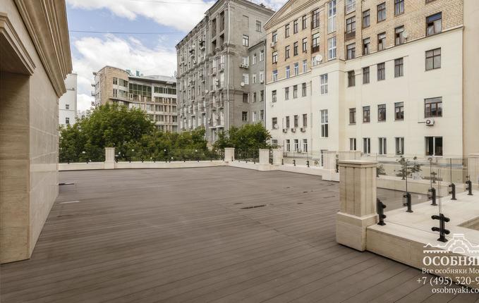 в Газетном переулке, 13, площадь 663 м