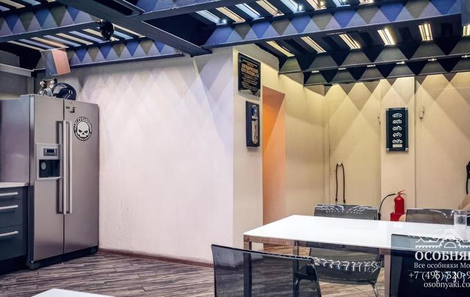 в Пушкарёвом переулке, 3, площадь 750 м