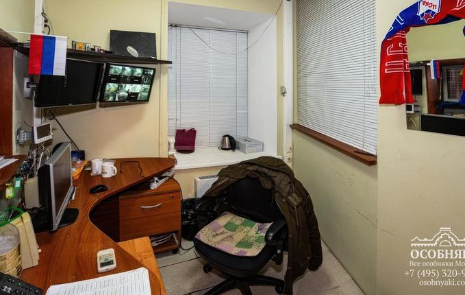 в Пушкарёвом переулке, 3, площадь 750 м