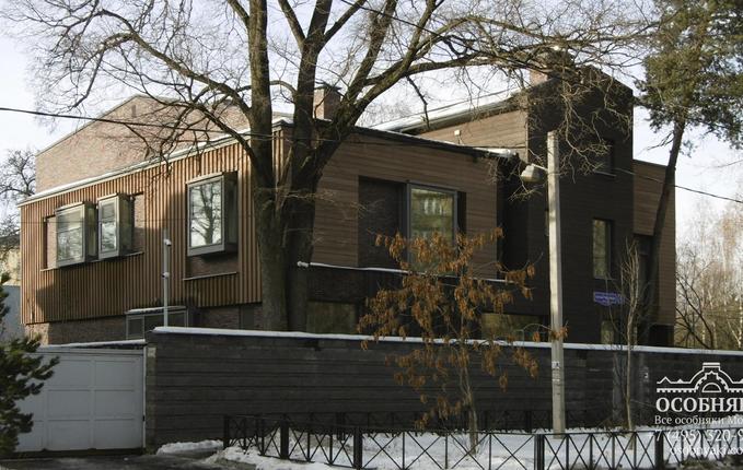 в Малом Песчаном переулке, 9, площадь 714 м