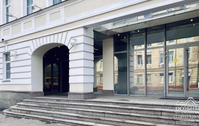 на Каланчёвской улице, 49, площадь 3920 м