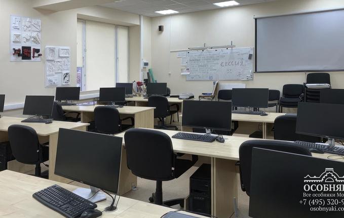 на улице Ибрагимова, 31, площадь 6596 м