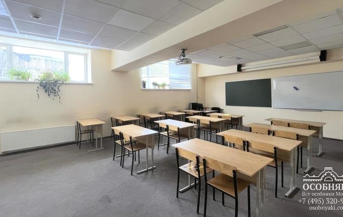 на улице Ибрагимова, 31, площадь 6596 м