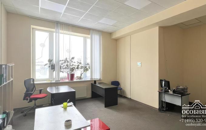 на улице Ибрагимова, 31, площадь 6596 м