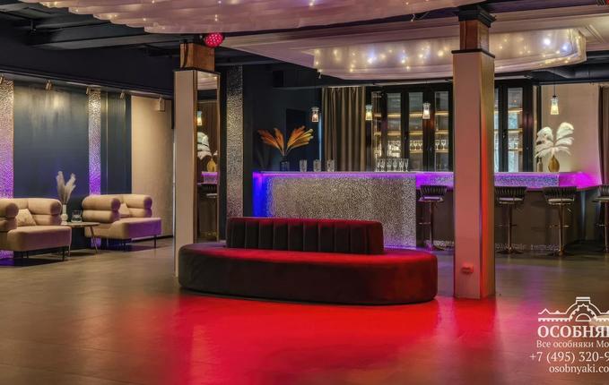 в Волховском переулке, 16/20, площадь 513 м