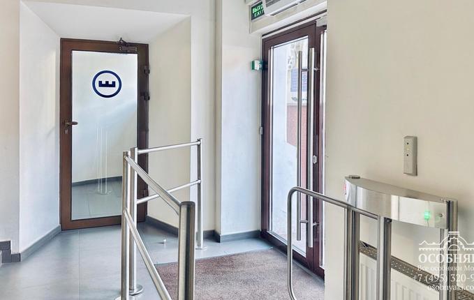 в Большом Саввинском переулке, 12с18, площадь 6514 м