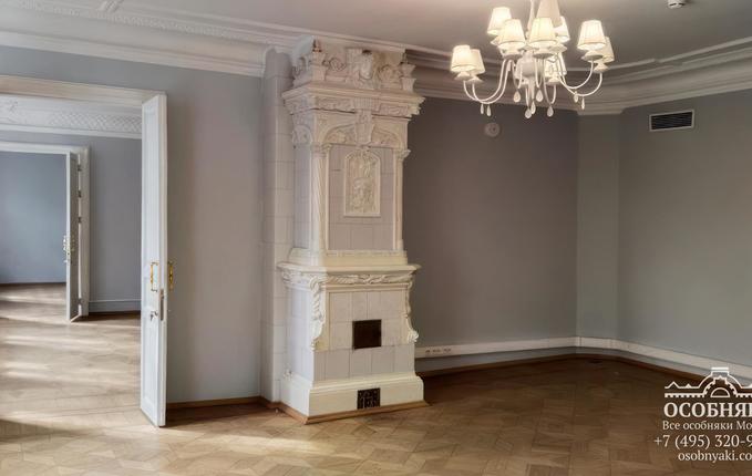 в Турчаниновом переулке, 6, площадь 457 м