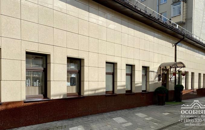 в Подсосенском переулке, 23, площадь 1333 м