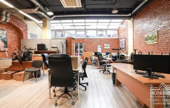 в Большом Саввинском переулке, 12с4, площадь 1007 м