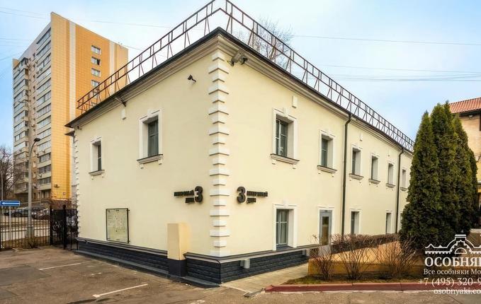 в Большом Саввинском переулке, 12с3, площадь 379 м