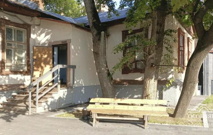 на улице Казакова, 5, площадь 290 м