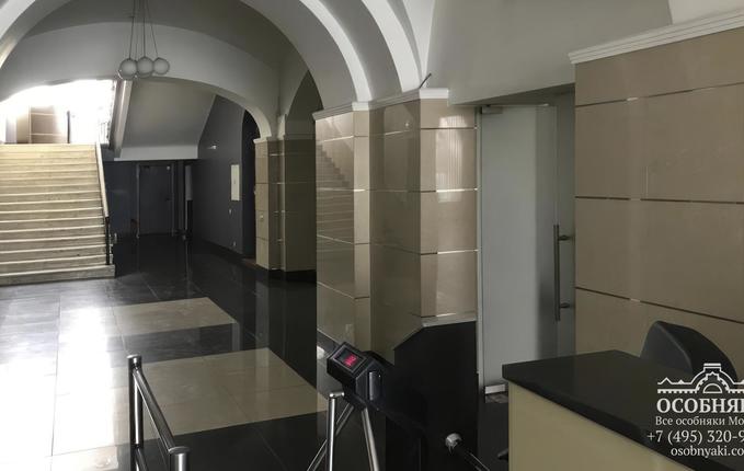 на Большой Тульской улице, 44, площадь 2786 м