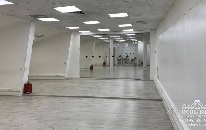 на Большой Тульской улице, 44, площадь 2786 м