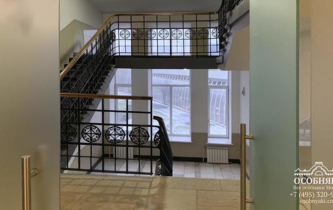 на Большой Тульской улице, 44, площадь 2786 м