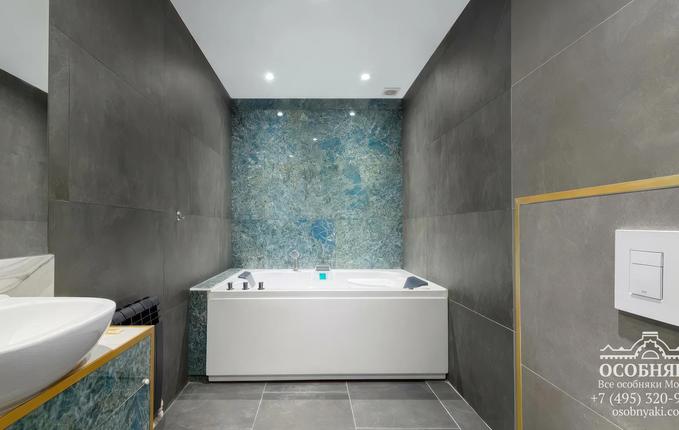 в Хомутовском тупике, 5, площадь 1066 м