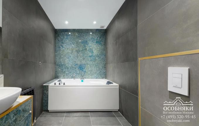 в Хомутовском тупике, 5, площадь 1066 м