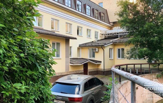 на Долгоруковской улице, 40, площадь 1248 м