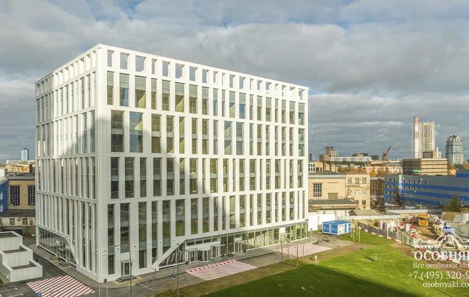 на улице Ротмистрова, 10, площадь 11894 м