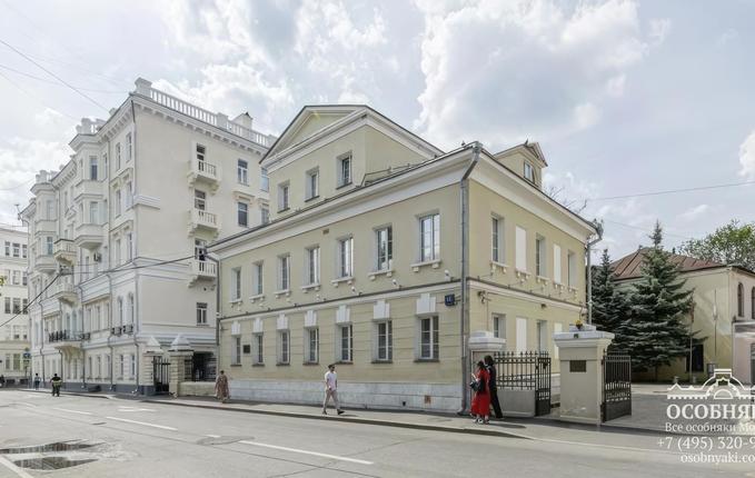 в Архангельском переулке, 15, площадь 482 м