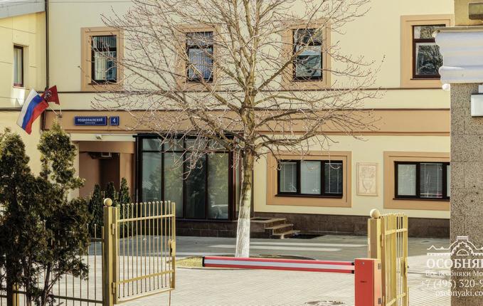 в Подкопаевском переулке, 4с6, площадь 203 м